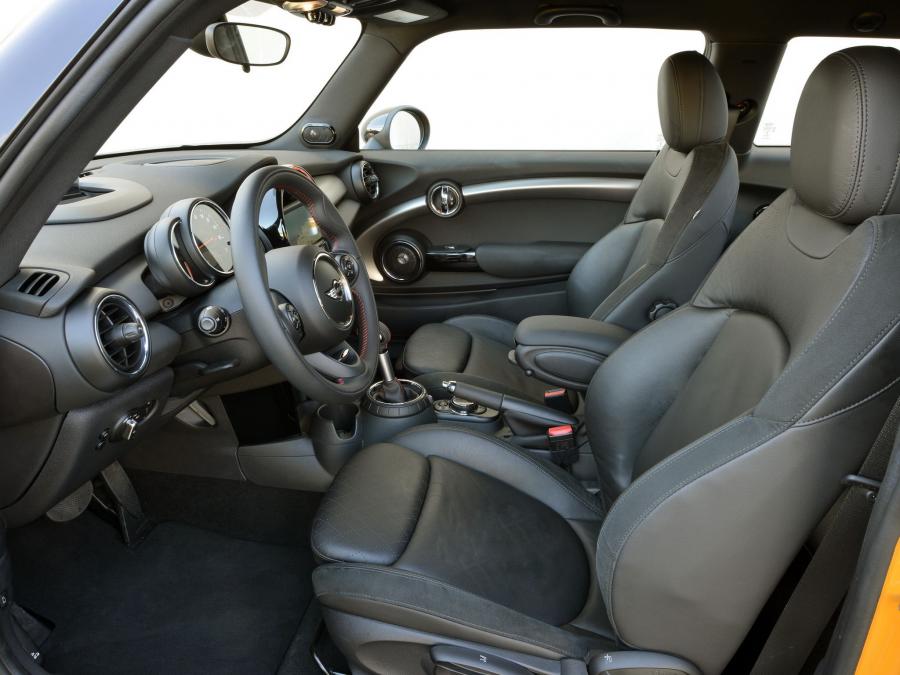  Mini Cooper S 2014 года  (US) (фото 16 из 25)